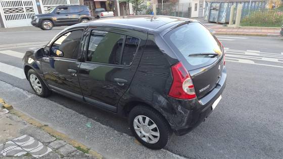 RENAULT SANDERO 1.0 EXPRESSION 16V FLEX 4P MANUAL RENAULT SANDERO 1.0 EXPRESSION 16V FLEX 4P MANUAL